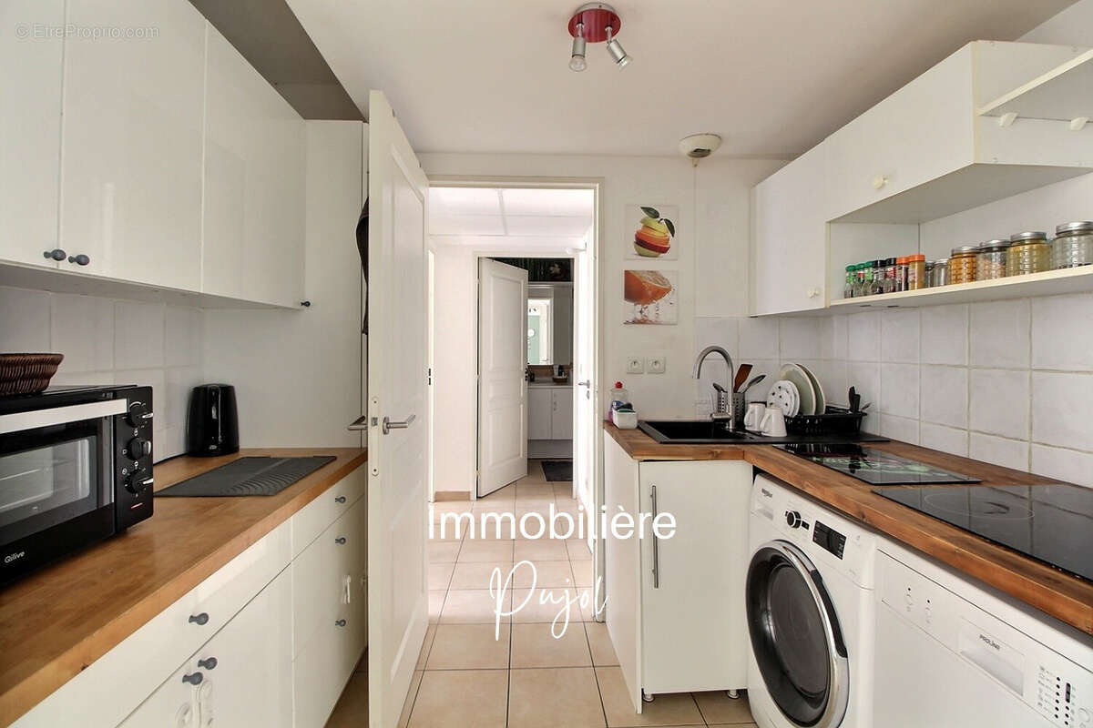 Appartement à MARSEILLE-9E