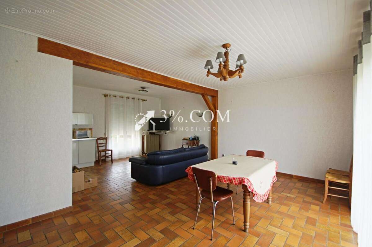 Maison à DOMART-EN-PONTHIEU