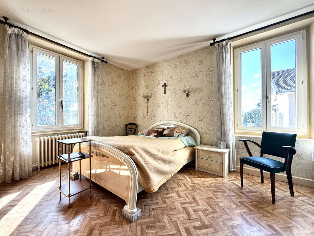 Maison à LIMONY