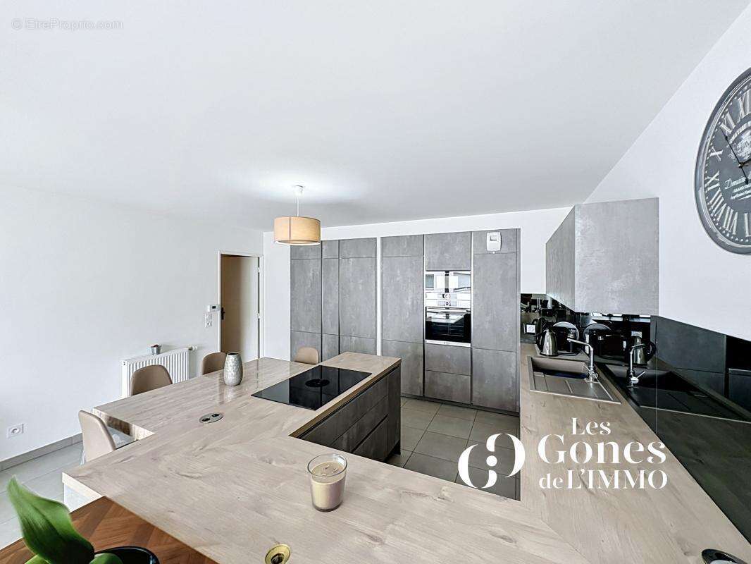 Appartement à CRAPONNE