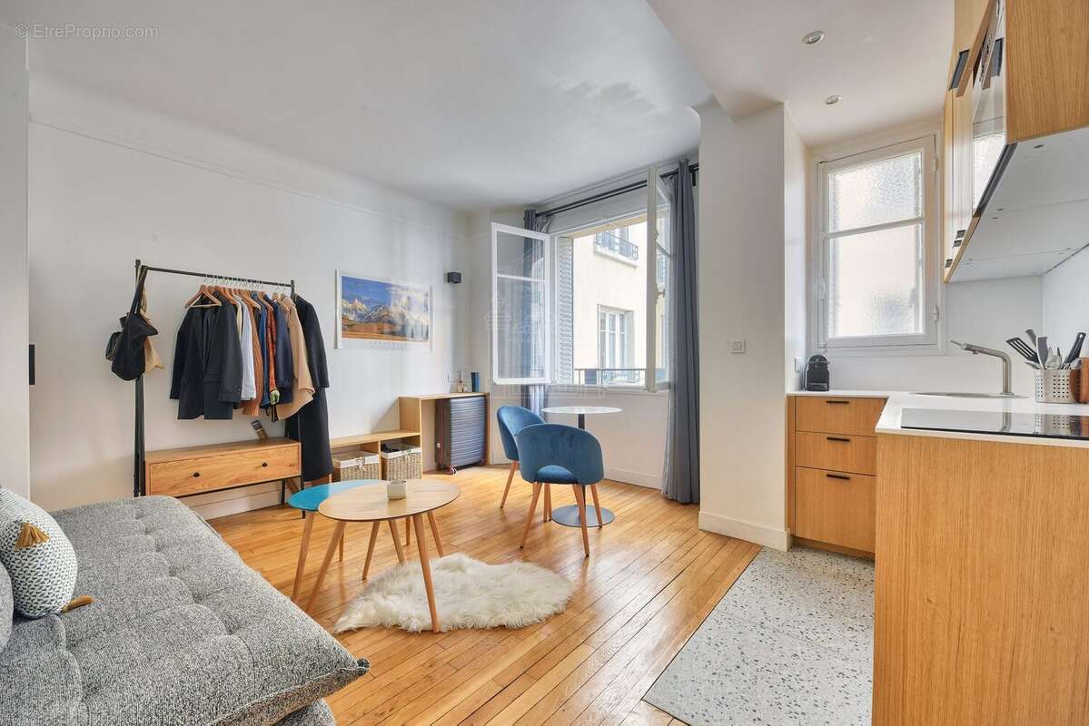Appartement à PARIS-7E