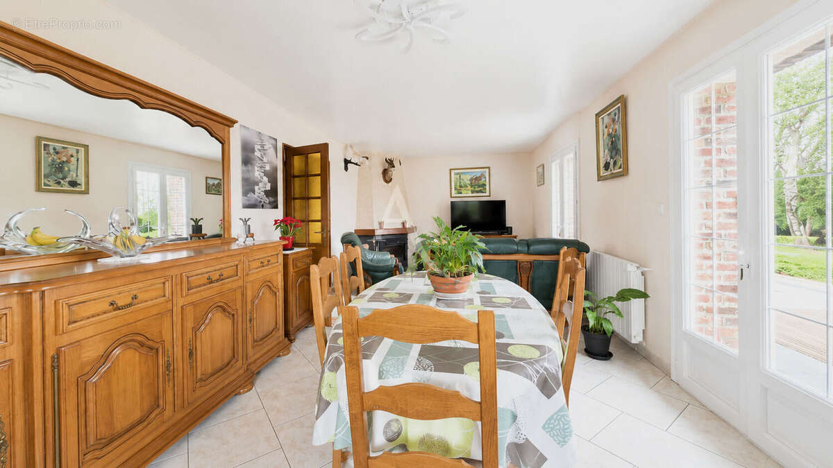 Ensemble immobilier proche ETREPAGNY - photo 5