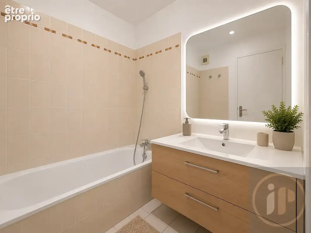 Studio proximité gare et commerces : Idéal investisseur ou primo accédant - photo 10