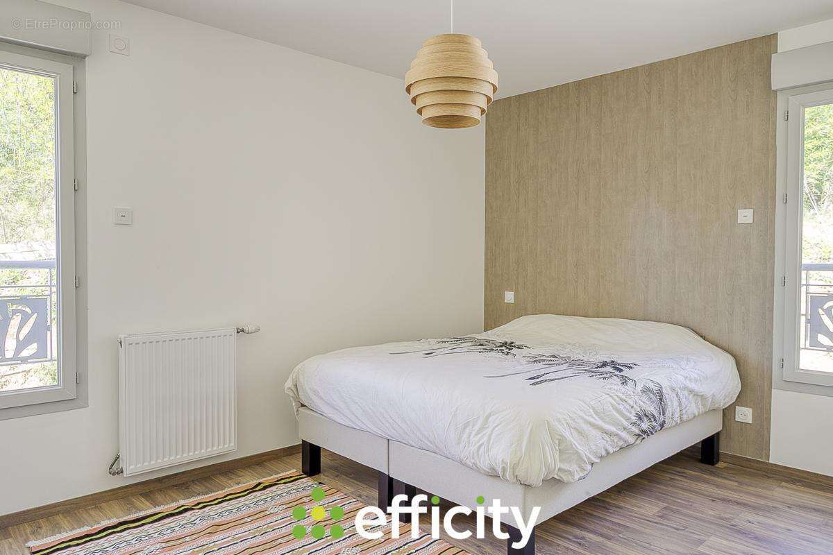 Appartement à TOUSSIEU