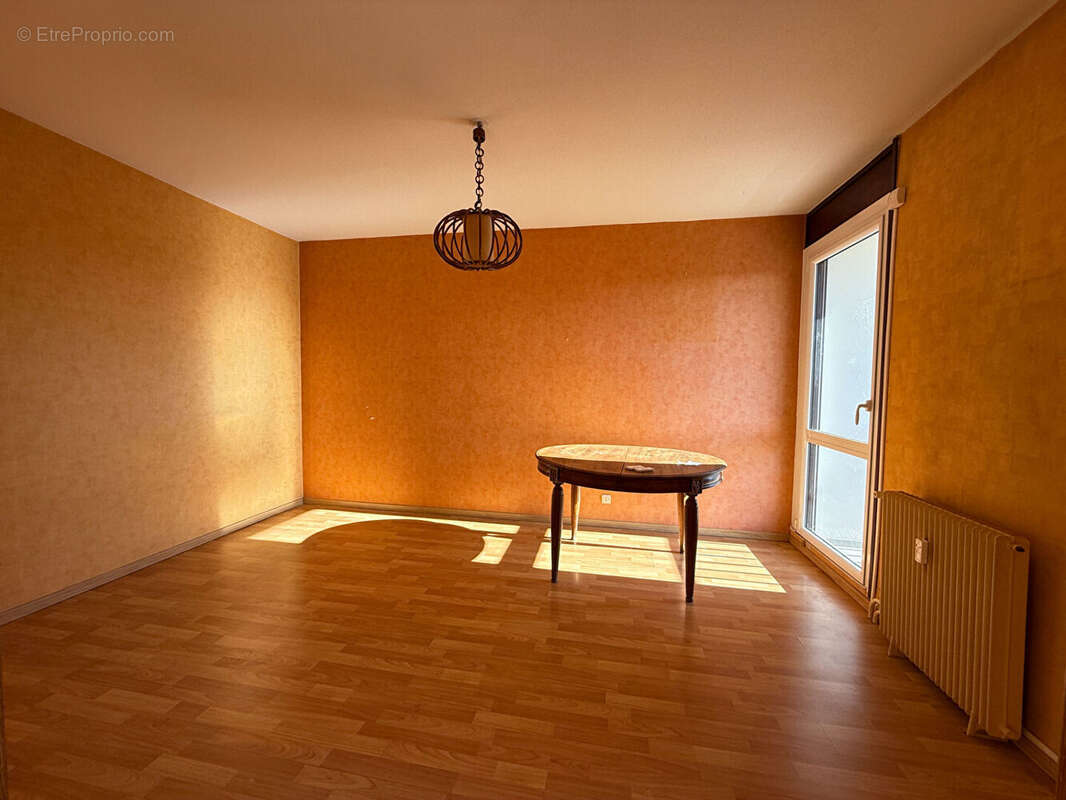 Appartement à LONS-LE-SAUNIER