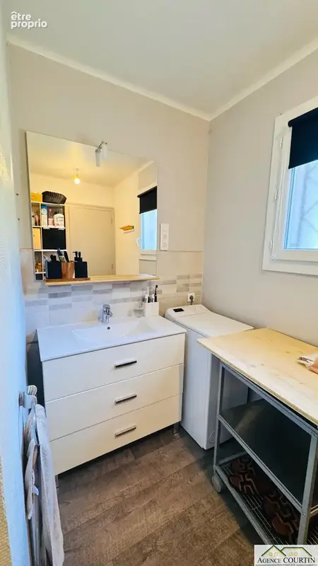 Maison familiale avec 4 chambres, terrain clos et vue dégagée à Lons-le-Saunier - photo 13