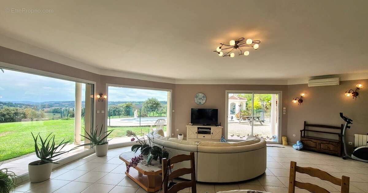 Maison entre Lauzerte et Montcuq avec vue panoramique - photo 12