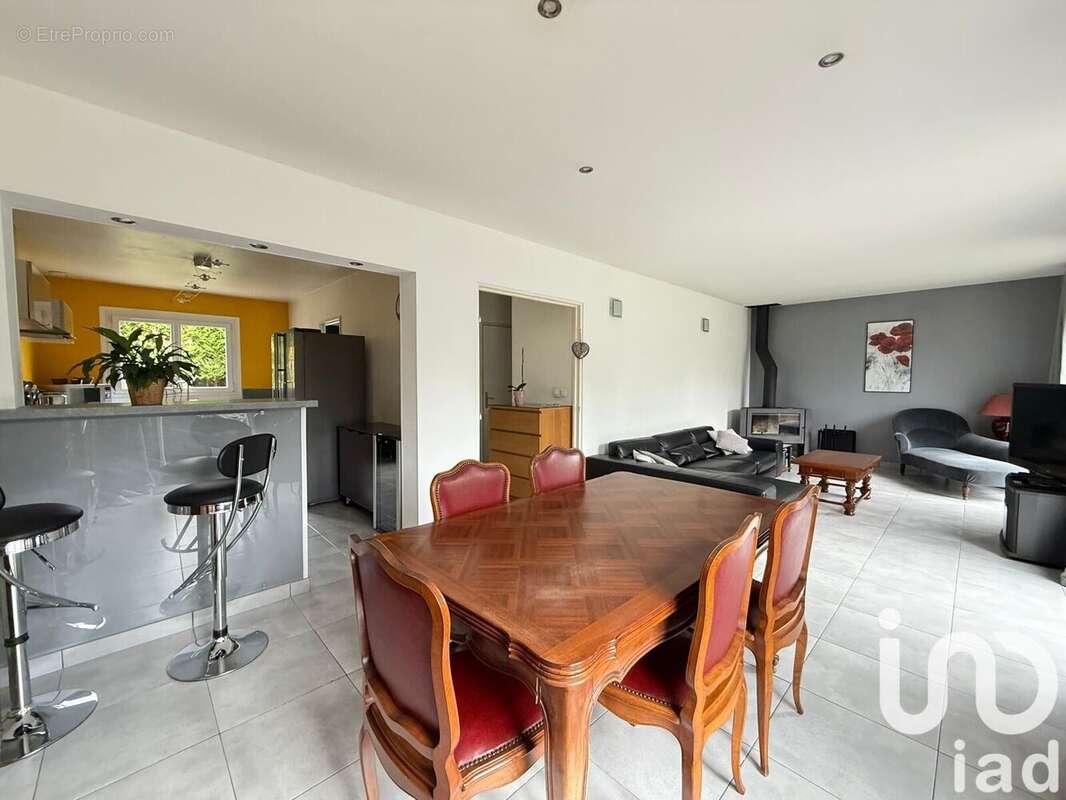 Photo 3 - Maison à VILLECRESNES