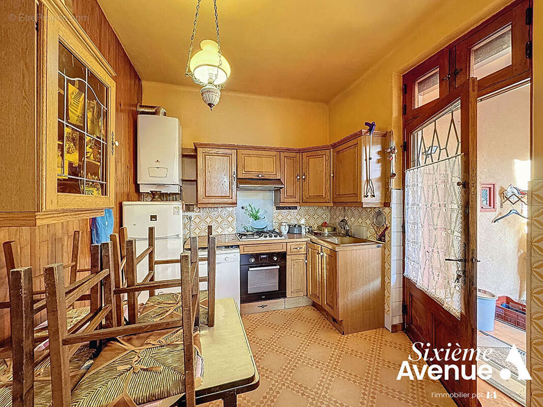 Appartement à LYON-8E