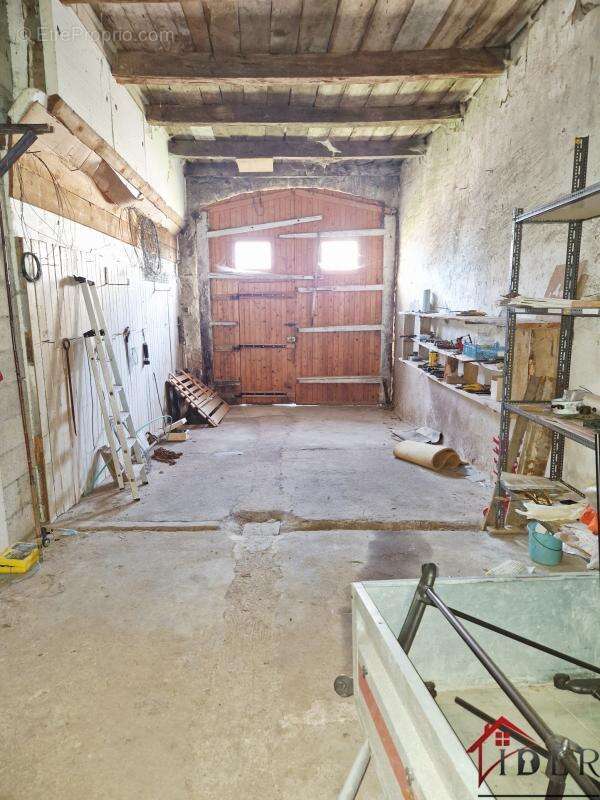 Maison à TERRE-NATALE