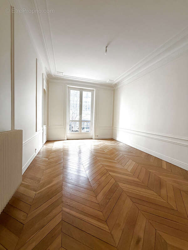 Appartement à PARIS-9E