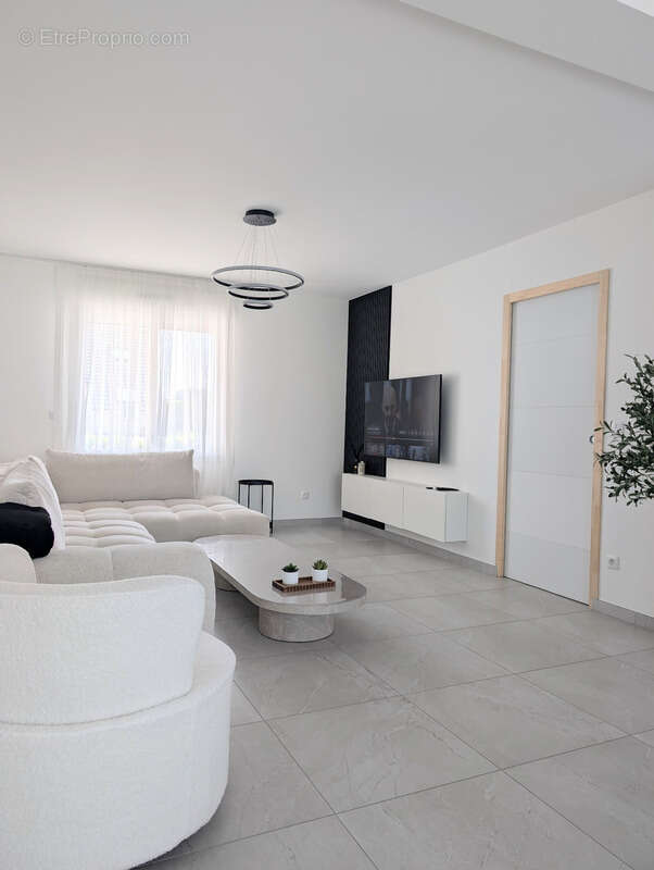 Maison à EPERLECQUES