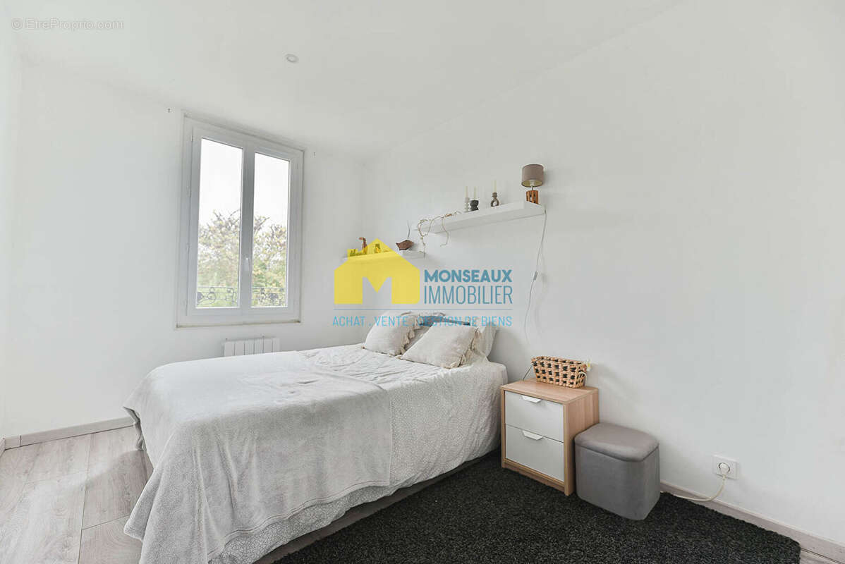 Maison à MAROLLES-EN-HUREPOIX