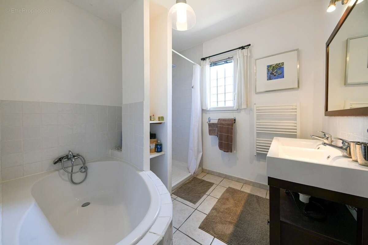 Maison à UZES