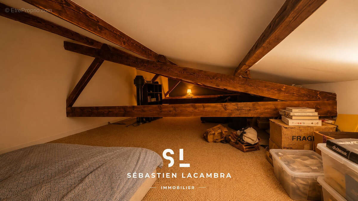 Appartement à SAINT-JUERY