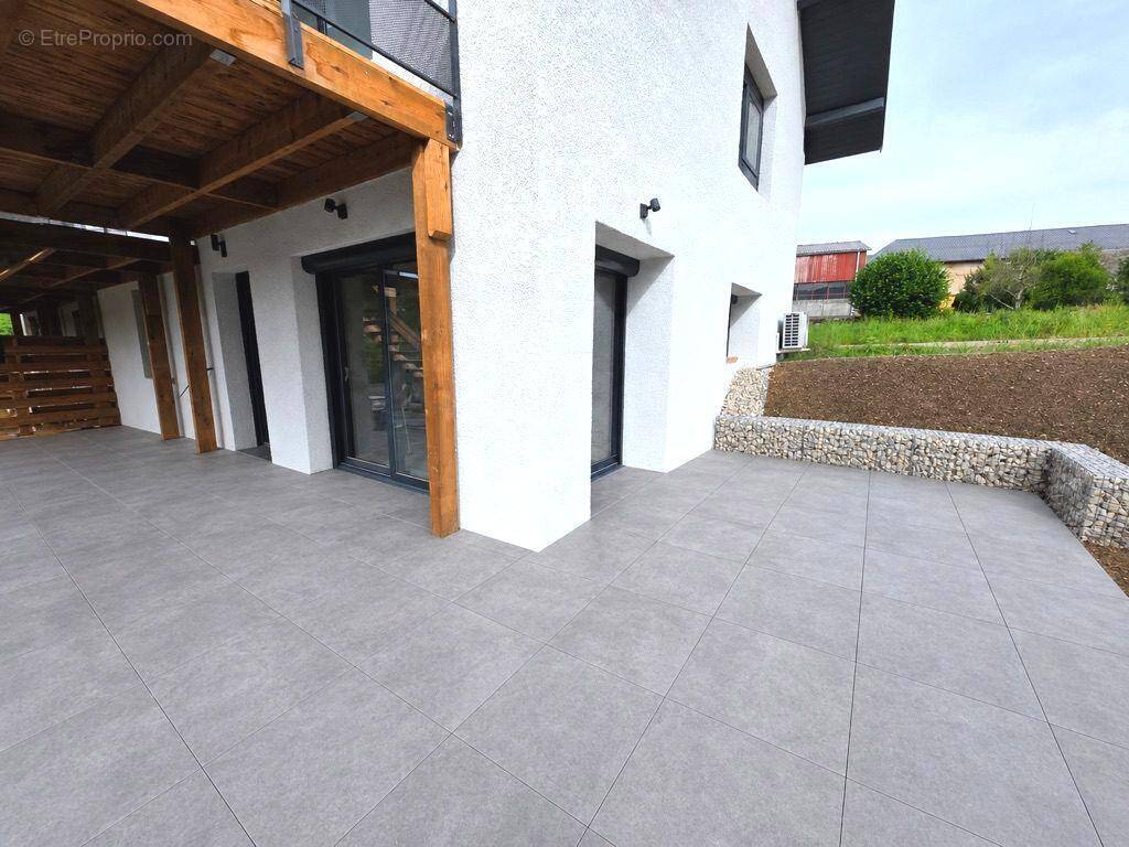 Appartement à LA BIOLLE