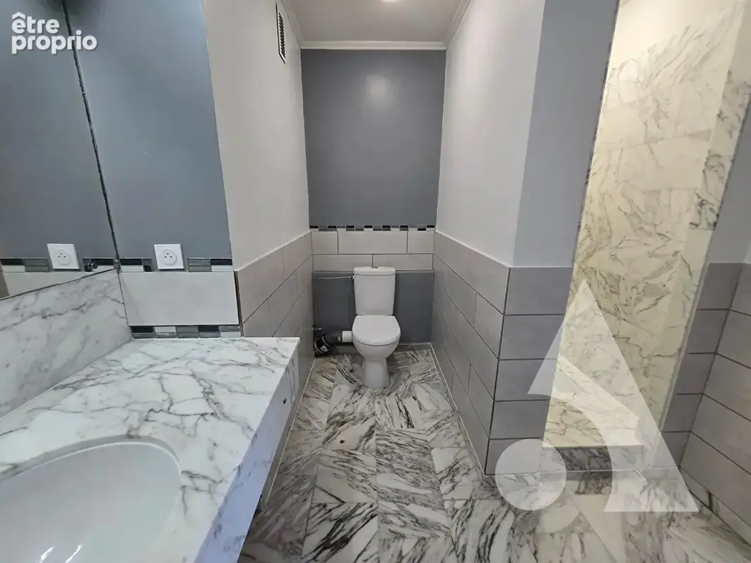 Saint-Raphaël  4 p - 104,65 m²  carrez-  Beaux volumes, lumineux, CV à pied - photo 14
