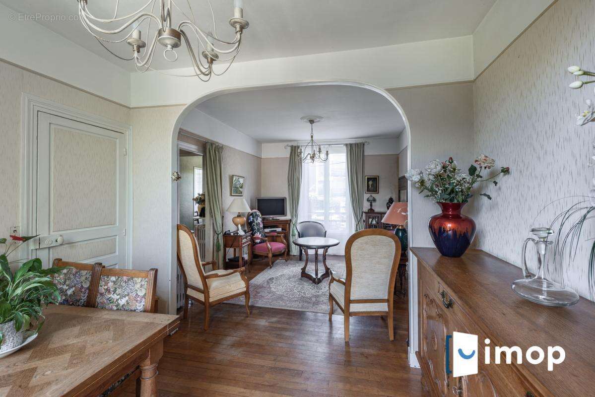 Maison à LAGNY-SUR-MARNE