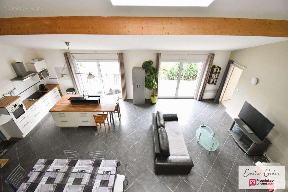 Maison à NUEIL-LES-AUBIERS