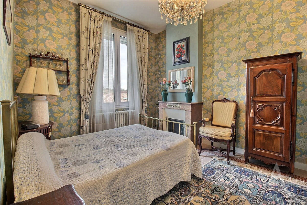 Léognan demeure en pierre (248m²) - photo 11