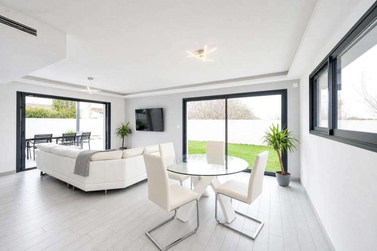 Maison moderne 5 pièces avec piscine à Merville - photo 8