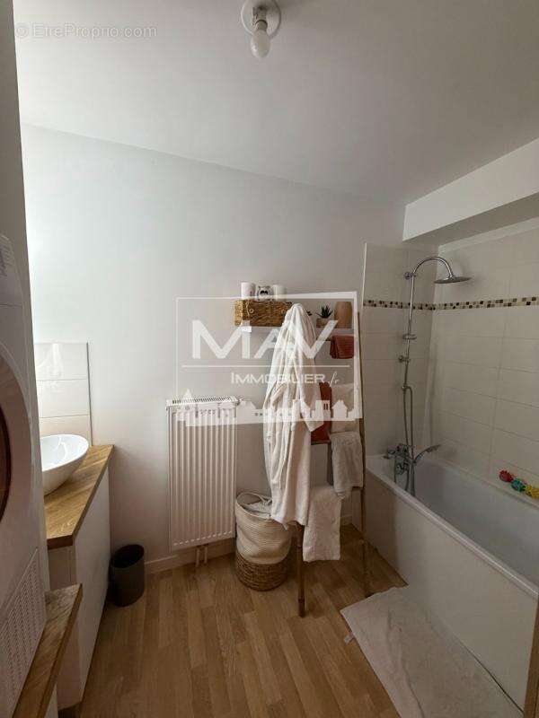 Appartement 68 m² à Tourcoing  - photo 9