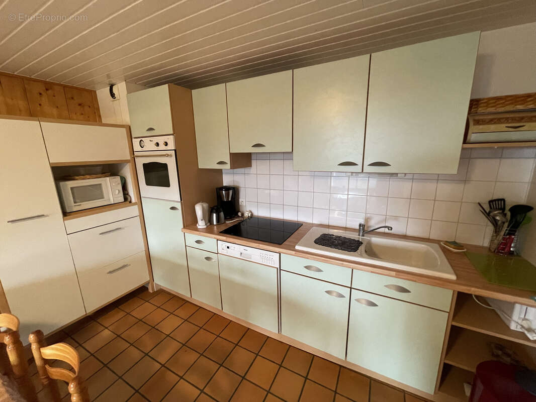 'sous compromis' t3 balcon résidence altitude 1500 - photo 3