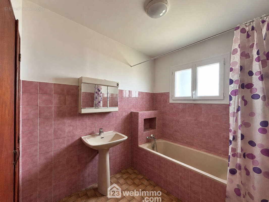 Maison 130 m² à Tredrez-Locquemeau  - photo 16