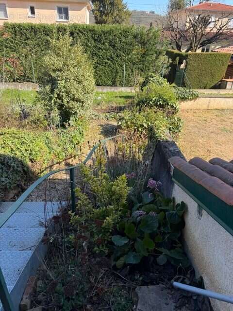 Maison à COLLONGES-AU-MONT-D'OR