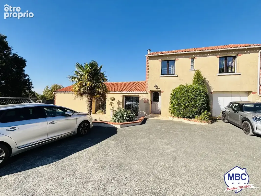 Maison 6 pièces 133 m² à vendre à Beaupreau (49600) - photo 10