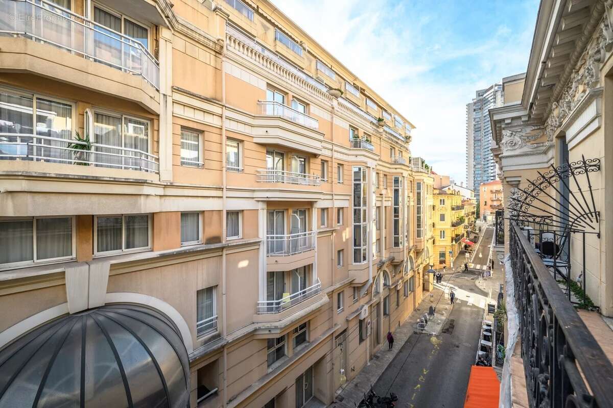 Appartement à BEAUSOLEIL