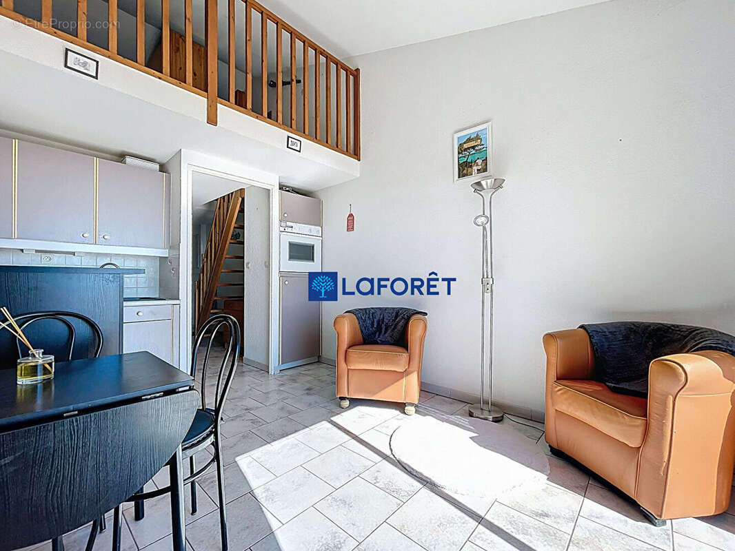 Appartement à CARQUEIRANNE