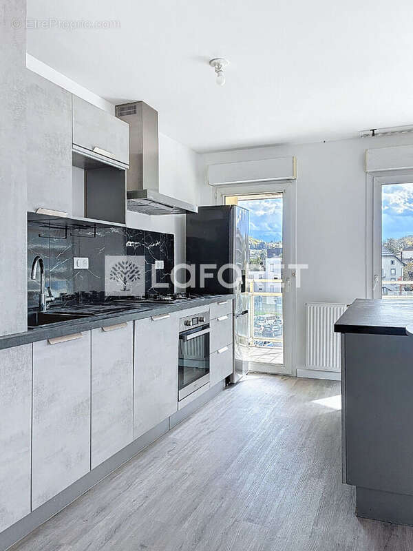 Appartement à CHALLES-LES-EAUX