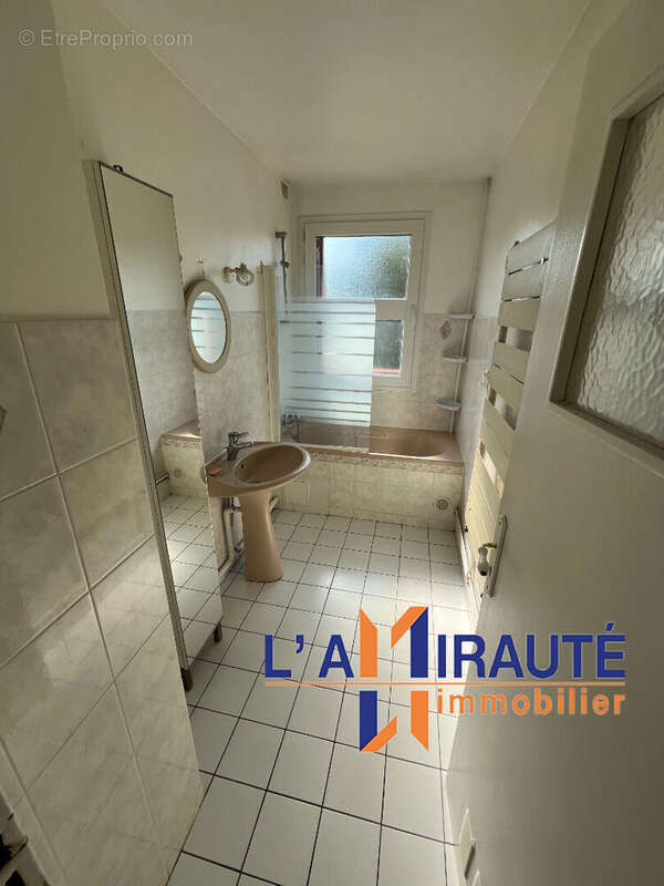 Le mesnil le roi - photo 4