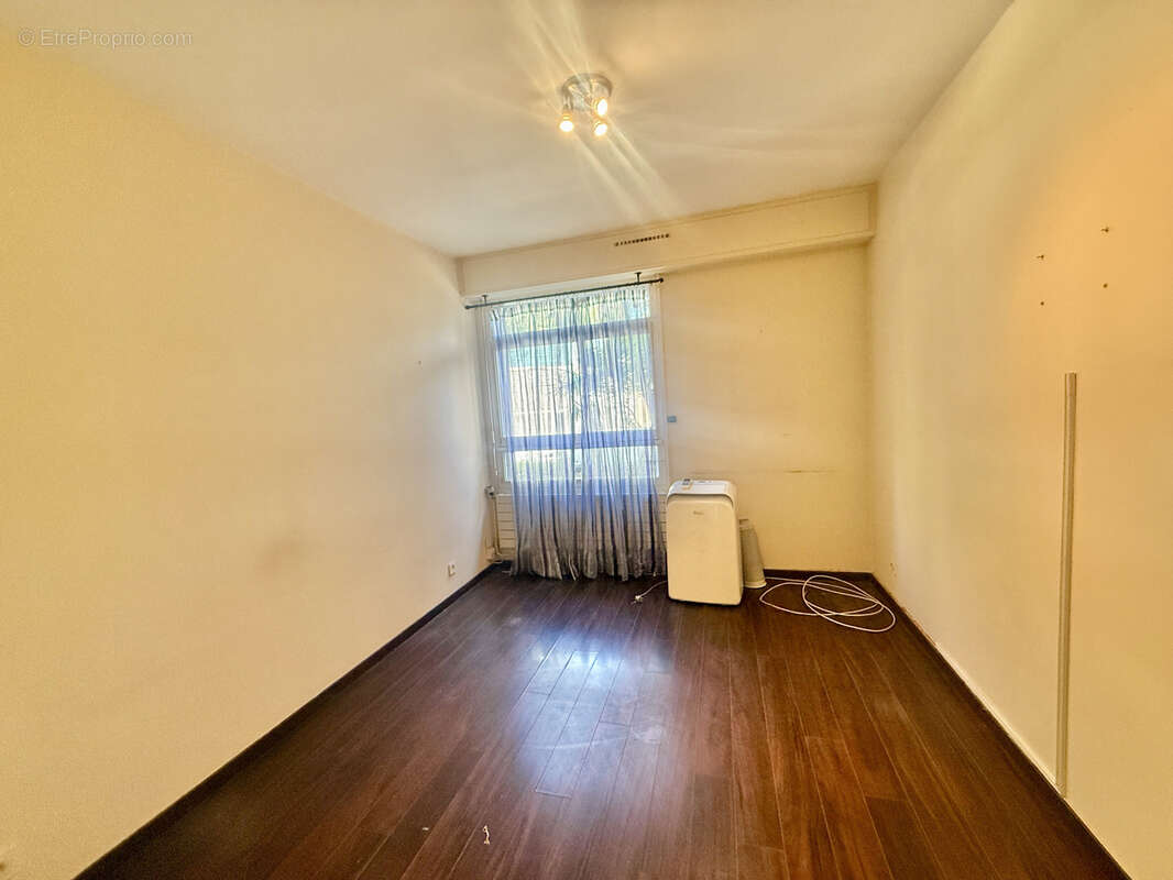 13008 - carré d'or - type 3 de 102 m2 avec terrasse et jardin - photo 6