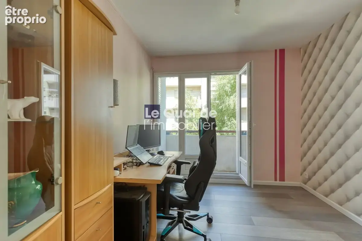 Appartement 81 m² à Grenoble  - photo 9