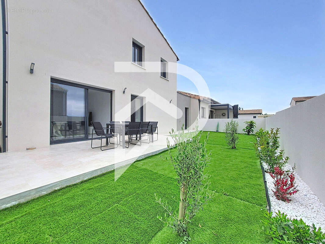 Maison à VIAS