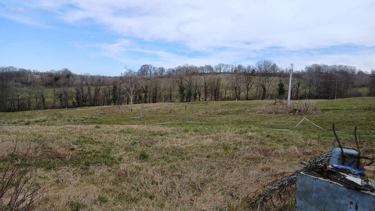 Maison à ANGLARDS-DE-SALERS