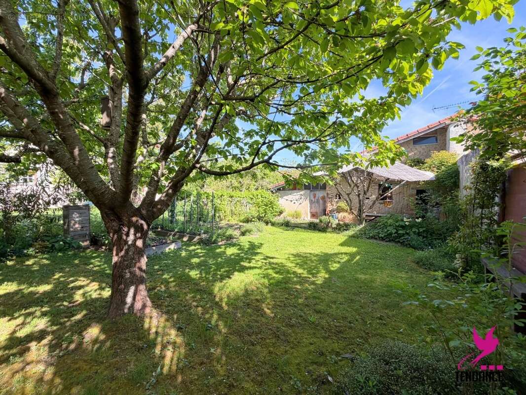 Maison à LAUNAC