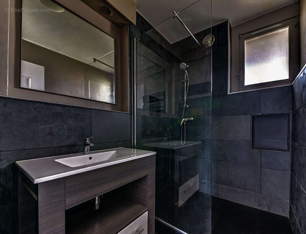 Appartement à LYON-8E