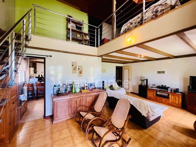 Maison à SAINT-PIERRE