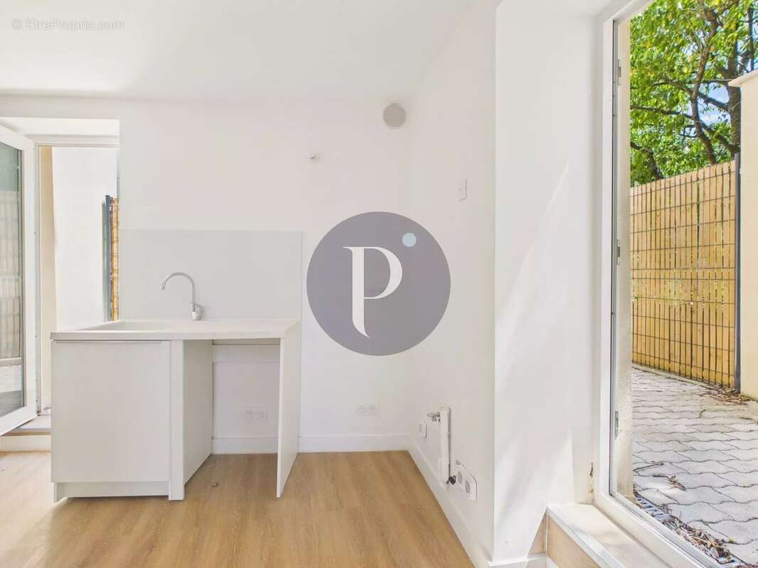Sceaux 92 local  de 19 m² - photo 6