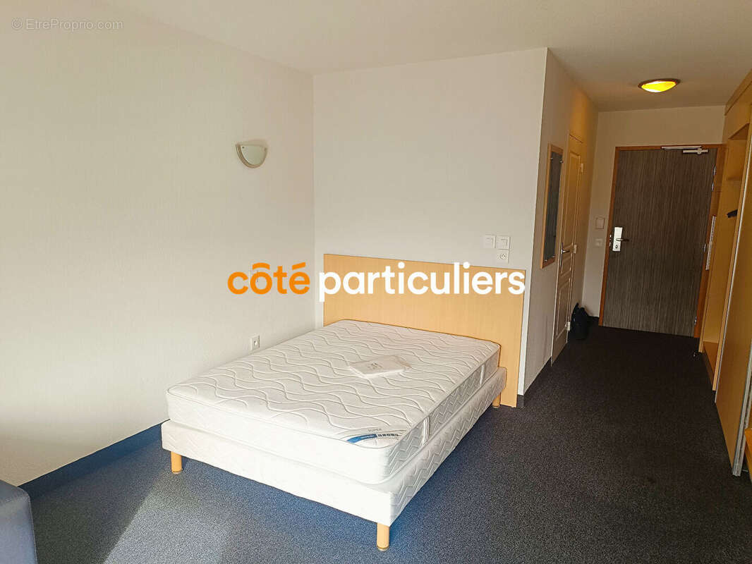 Appartement à LA VILLE-AUX-DAMES