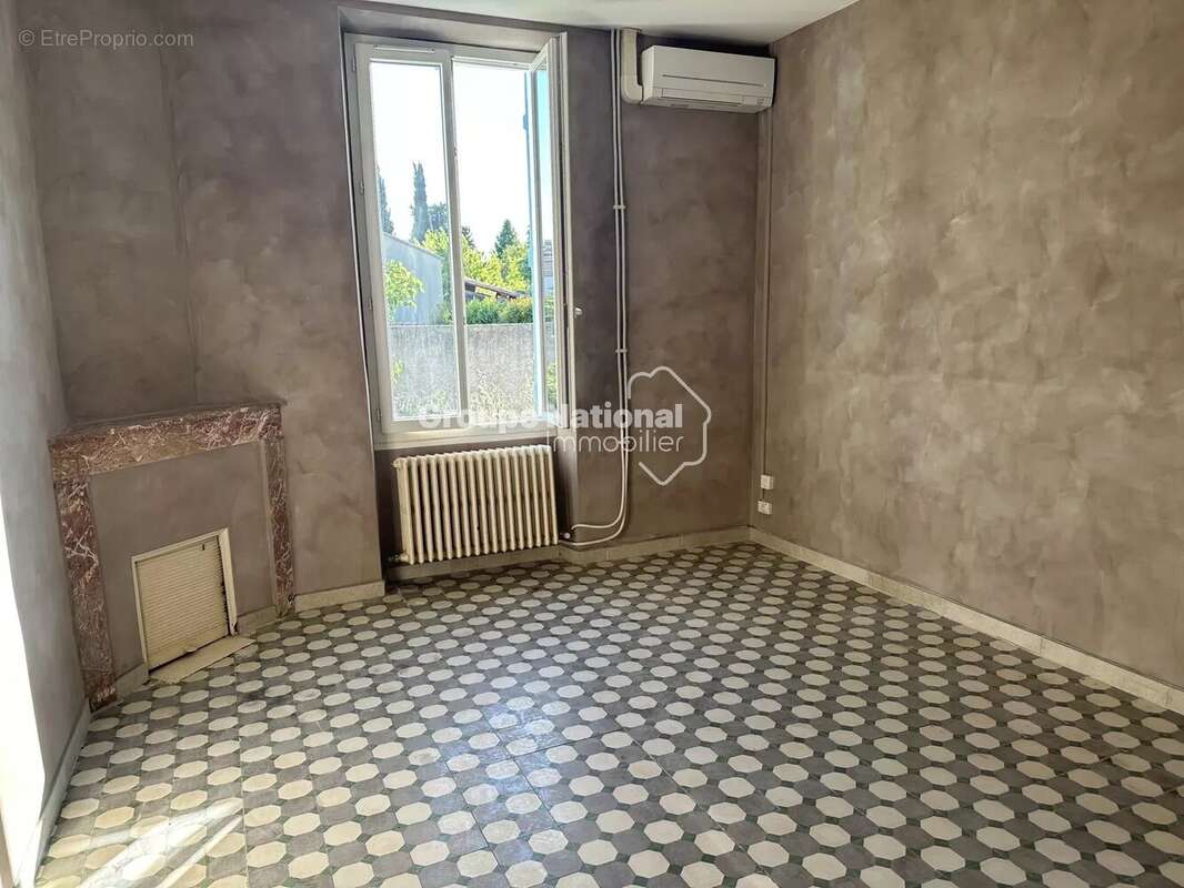 Maison à PELISSANNE