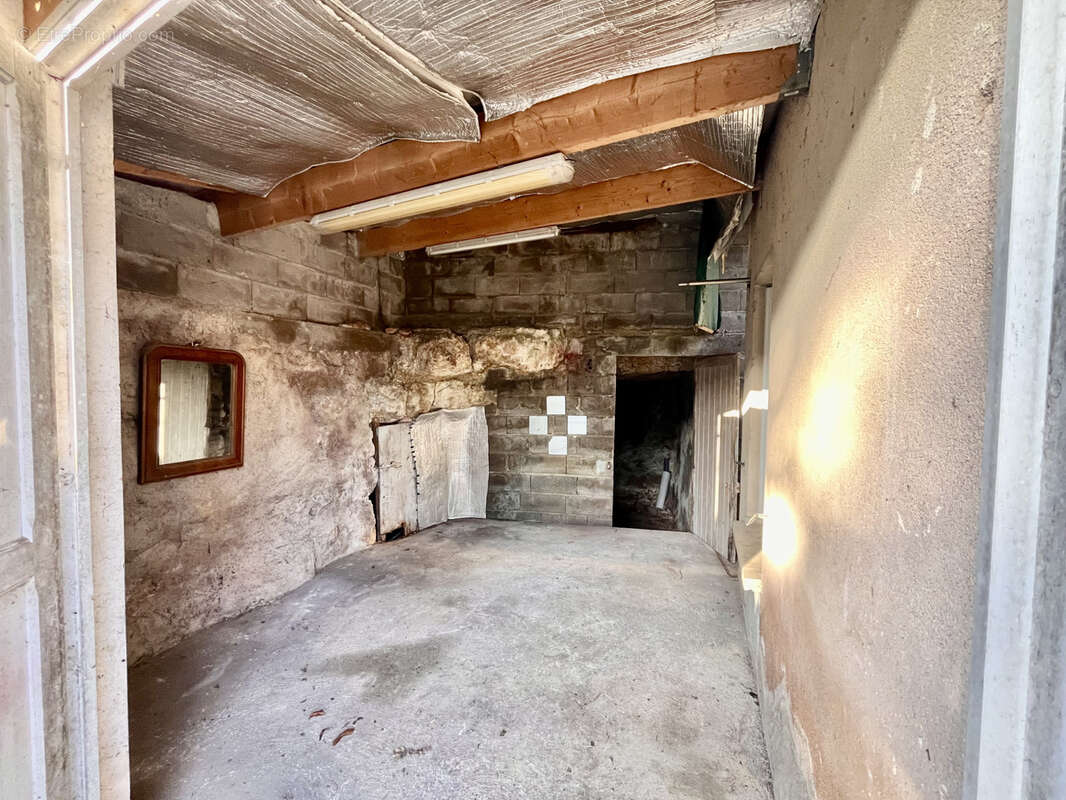 Maison à MONTREUIL-BELLAY