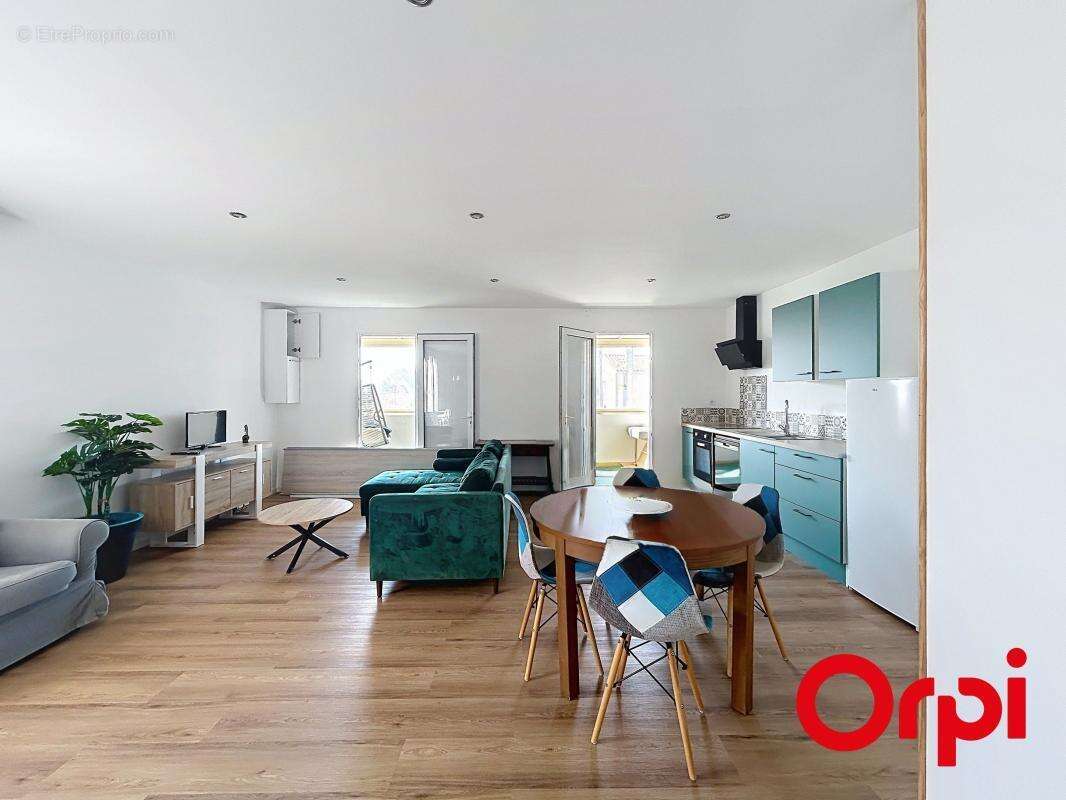 Toulon est - ortolan - faux t3 56m2 haut de villa - terrasse et stationnement - photo 7