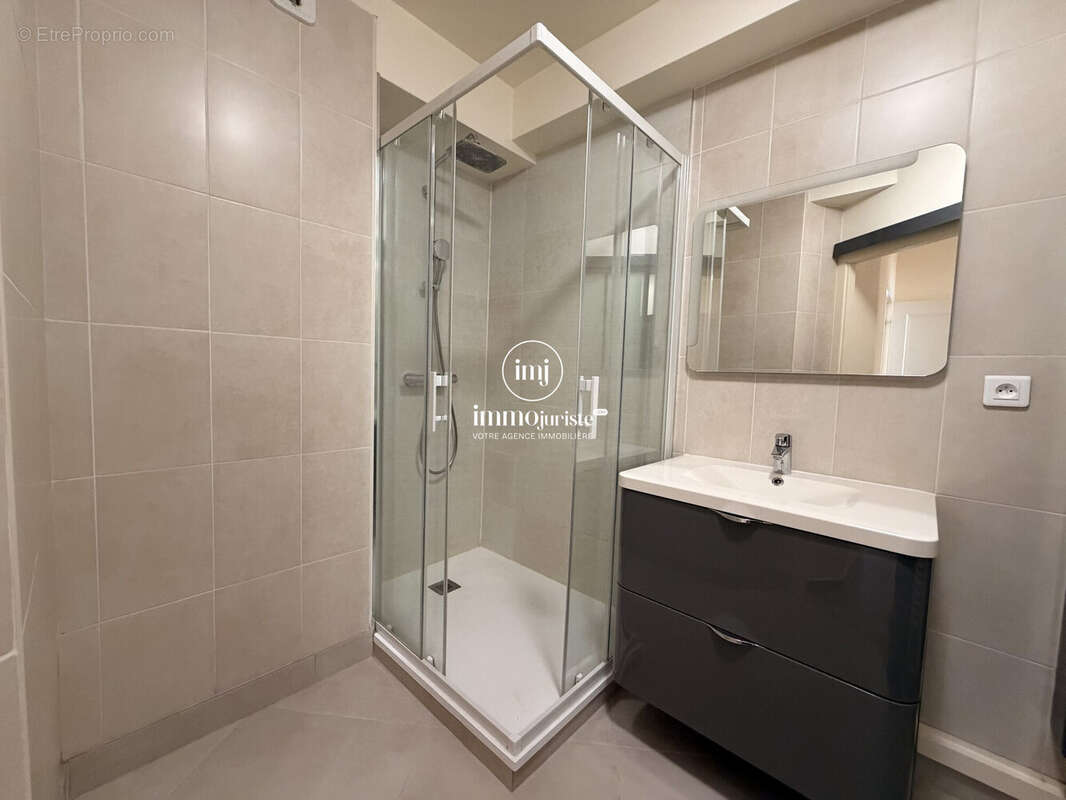 Appartement 82 m² à Royan  - photo 6