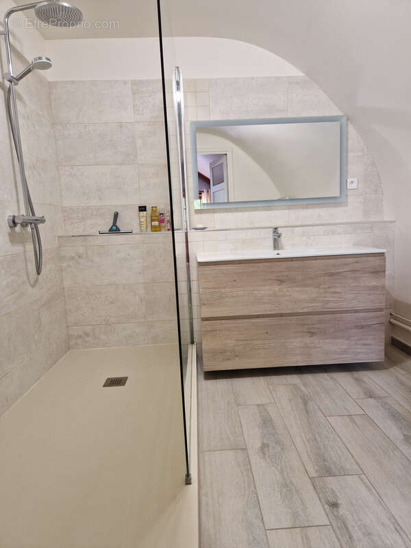 Maison à MONTCHAUVET