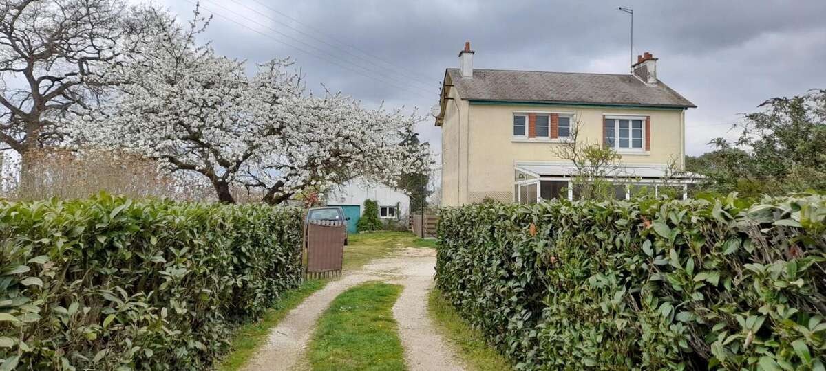 Maison à SAINT-PERE-SUR-LOIRE