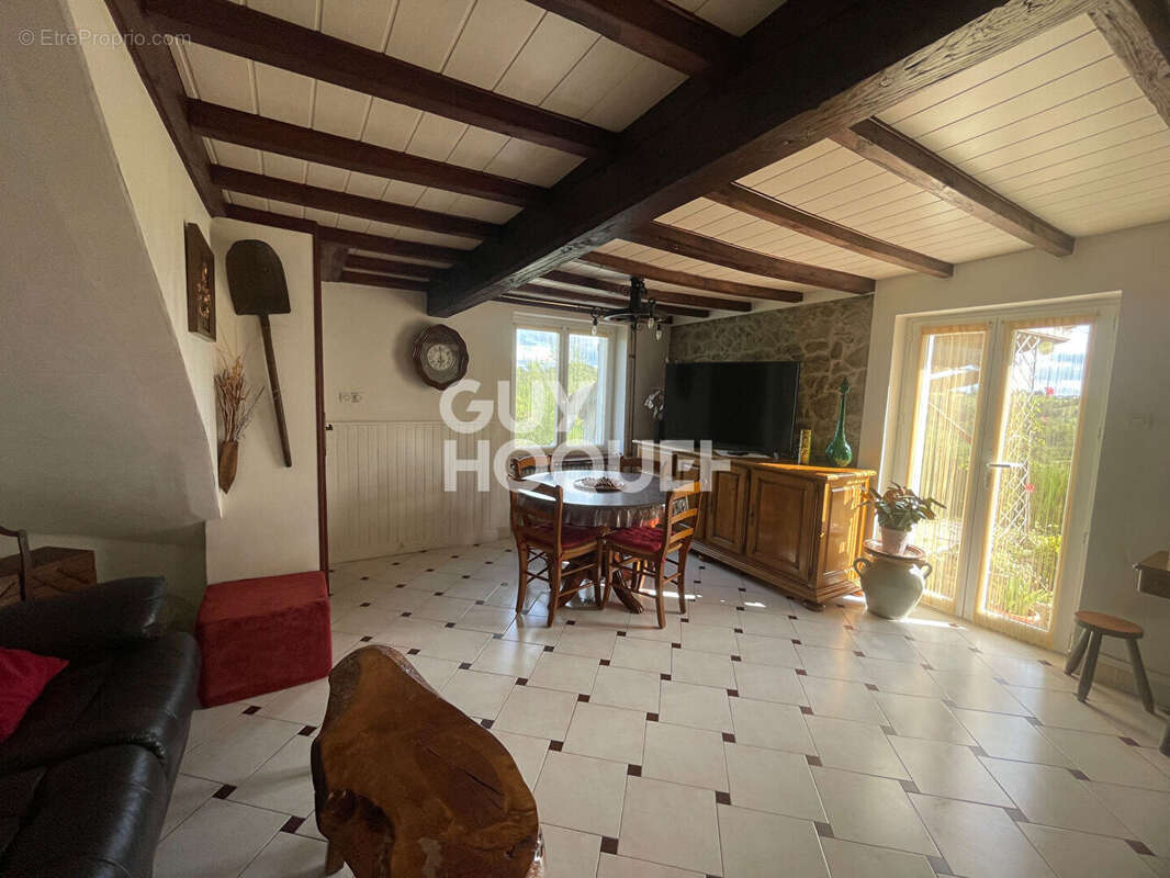 Maison à JAS